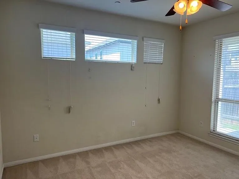 3240 E Whitestone Blvd #75 — Photo 10