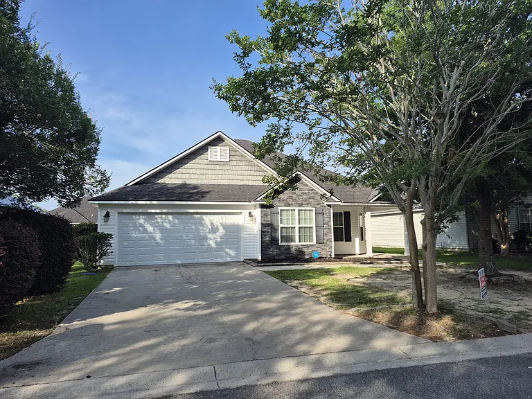 4028 Glen Laurel Dr N — Photo 1