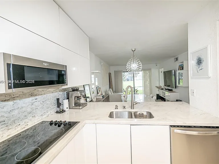 9856 Nob Hill Ln #9856 — Photo 9
