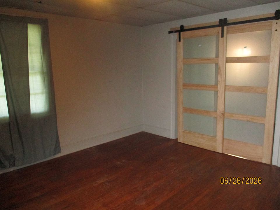 215 Baldwin Apt A - Photo 3_07062026