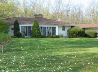 5693 Landsburg Rd, Fennville, MI 49408