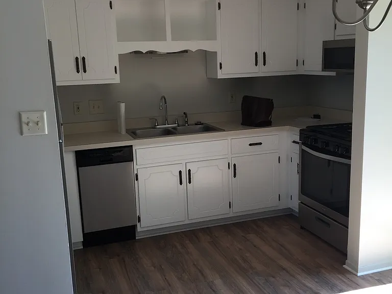 1520 Adams St — Photo 2