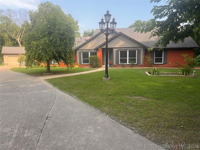 4220 W 82nd St, Tulsa, OK, 74132