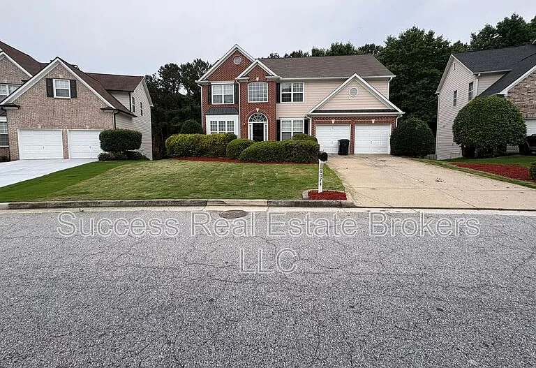6074 Brookmere Ln SW — Photo 1
