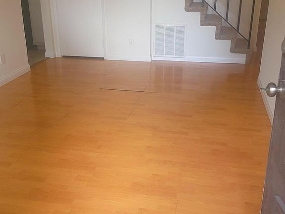 4th image of 12301 Runnymede St Unit 3