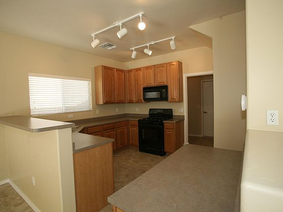 5th image of 1055 W Sea Urchin St
