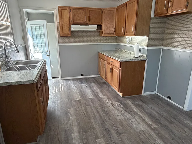 322 Hillside Ave — Photo 9
