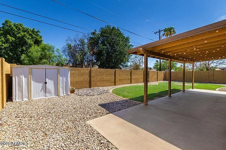 1518 W 5th Pl — Photo 23