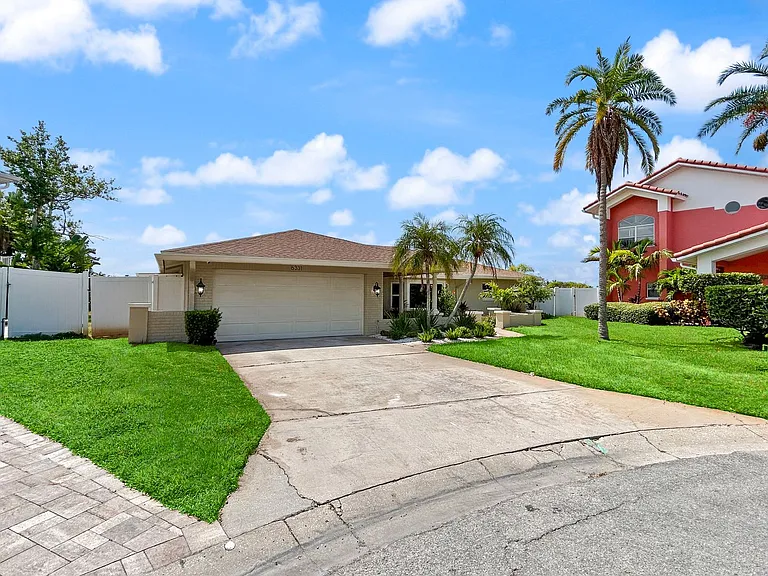 6331 4th Palm Point — Photo 5