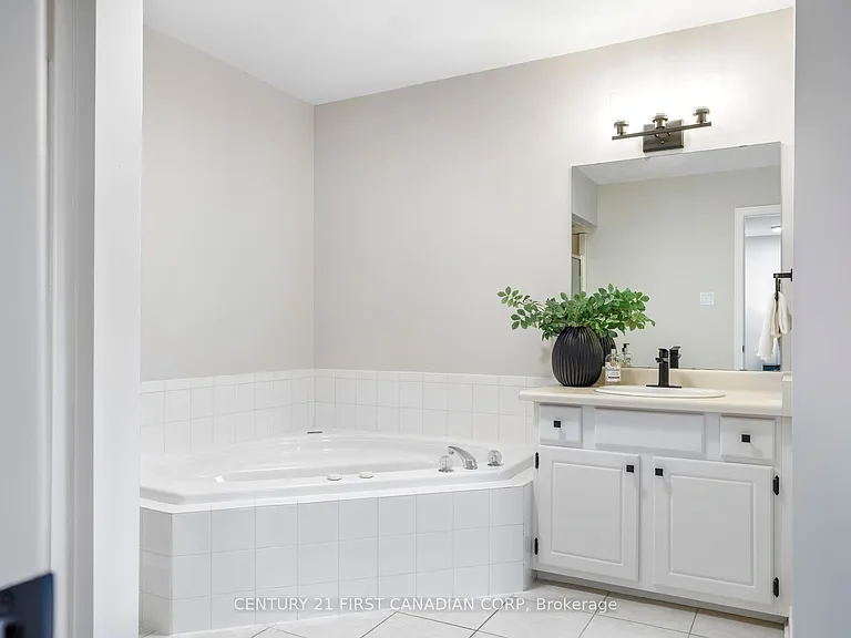 189 Homestead Cres #25 — Photo 19