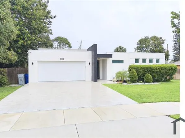 2321 NW 3rd St, Pompano Beach, FL 33069