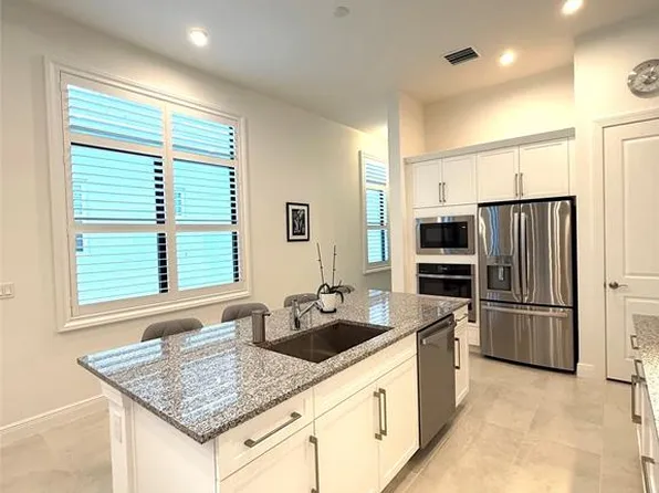 187 SE Via Sangro, Port Saint Lucie, FL 34952