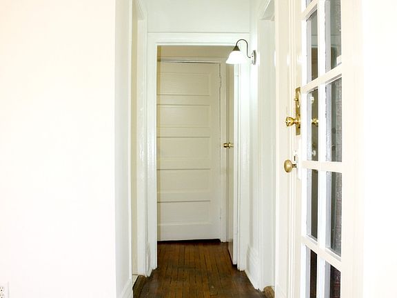 5th image of 2227 W 24th St APT 2