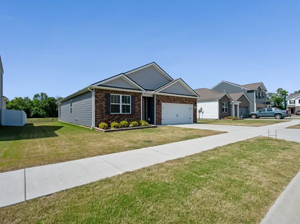 1504 Dove Dr, Lebanon, TN 37087