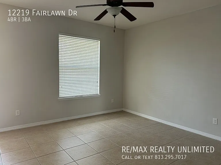 12219 Fairlawn Dr — Photo 4