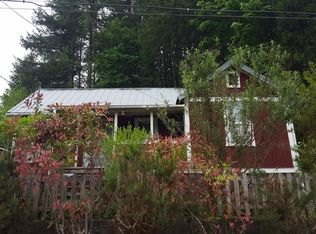 990 SW Tichenor St, Clatskanie, OR 97016