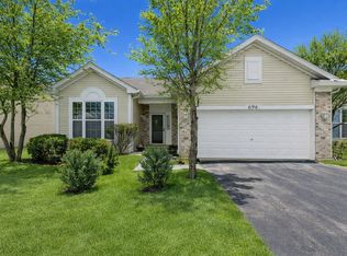 696 S Wellston Ln, Romeoville, IL 60446