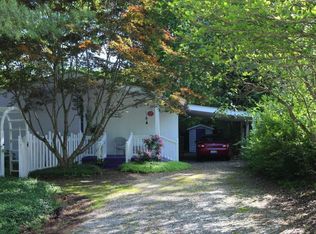 713 Lucas Dr, Blacksburg, VA 24060