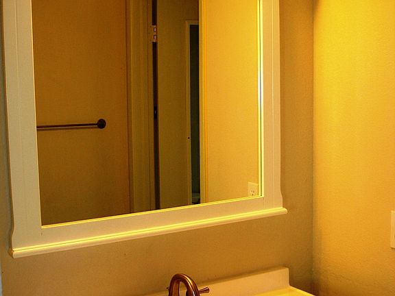 2nd image of 2122 S St APT 6