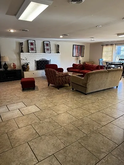 806 Park Lane - 1 — Photo 4
