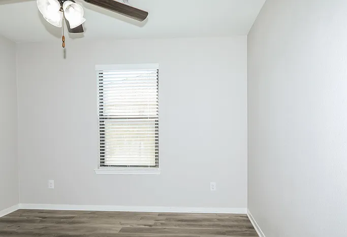 23011 Black Mountain Ash Ct — Photo 12