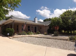 212 W Red Oak Ln, Ingram, TX 78025