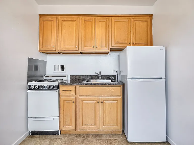 435 Euclid Ave #386R — Photo 4