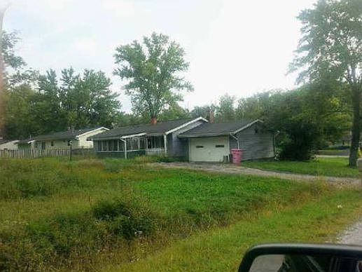 2nd image of 13064 Cherry Ln
