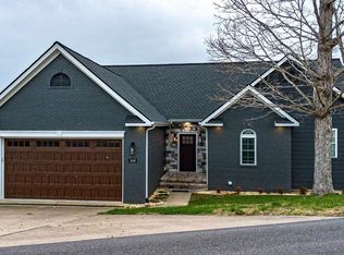 368 Sherwood Dr, Gilbertsville, KY 42044