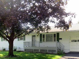 46 N Vernon St, Athens, NY 12015