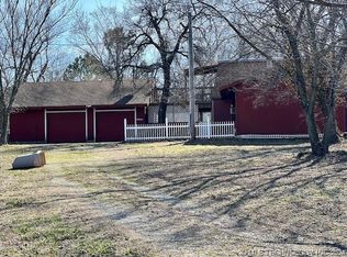 18920 E 460th Rd, Claremore, OK 74017