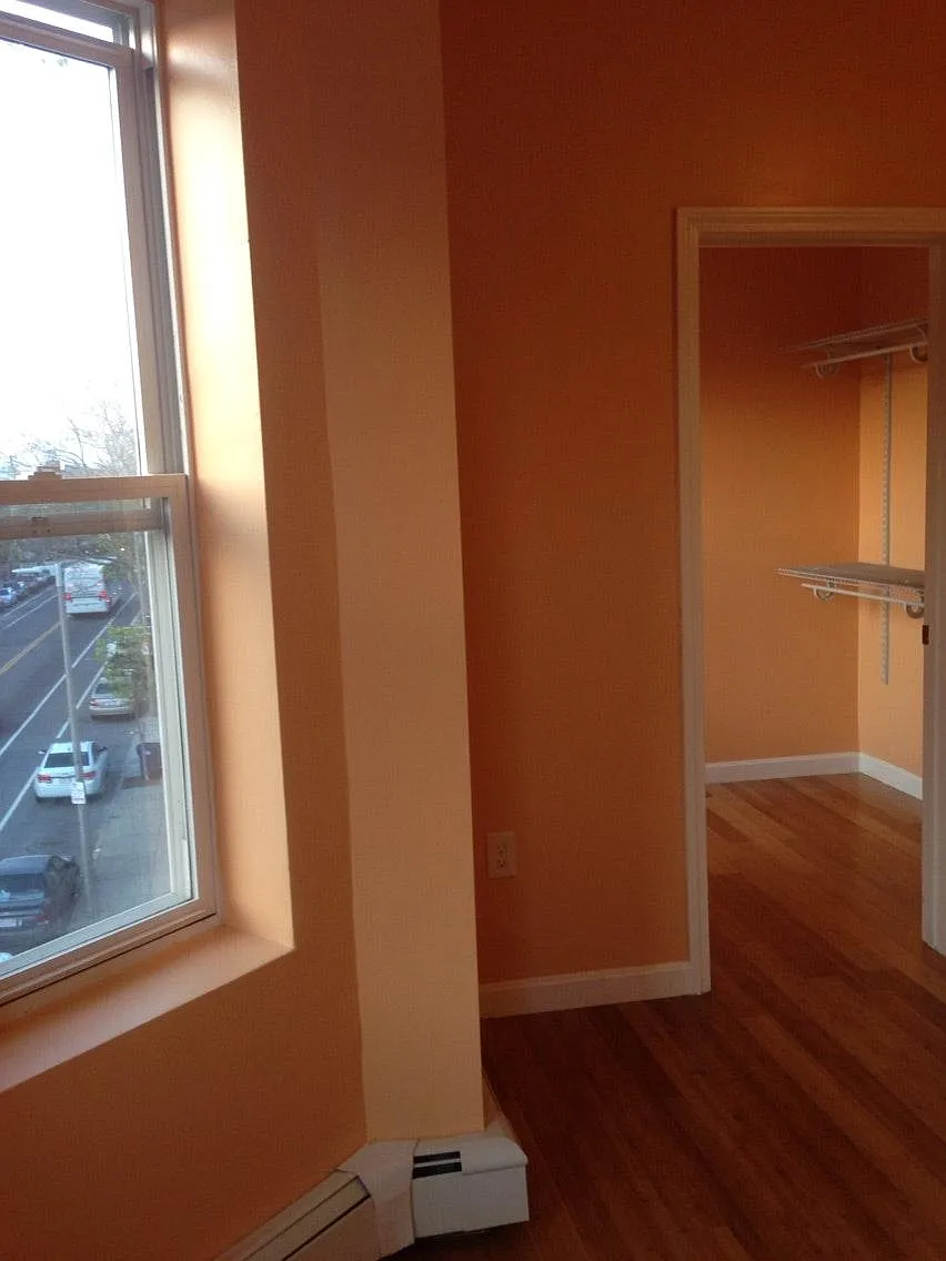 75 Chelsea Street — Photo 2