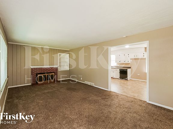 4th image of 7607 Arlington Ave