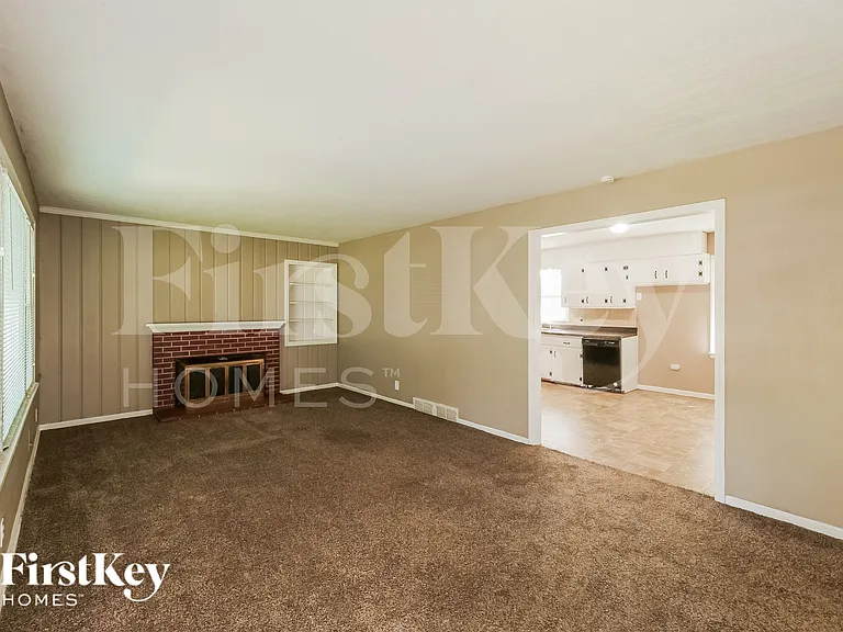 7607 Arlington Ave — Photo 4