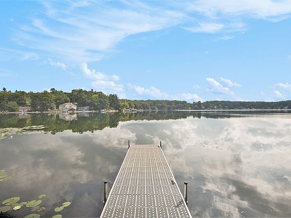2nd image of 8693 Brower Lake Dr NE