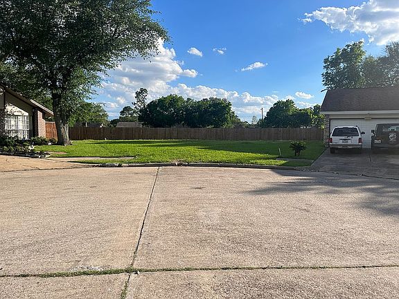 4th image of 10726 Bayou Place Ct
