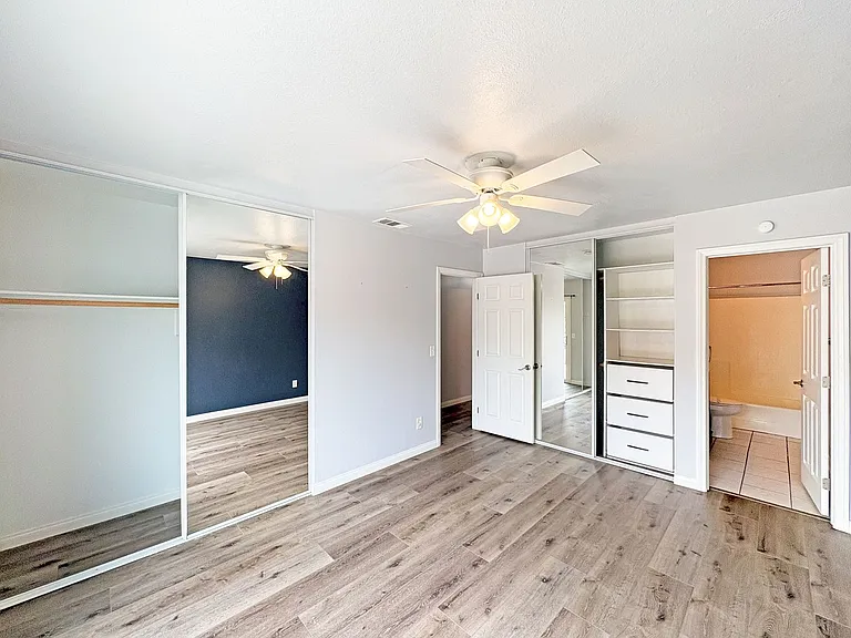 266 Oleander Dr — Photo 14