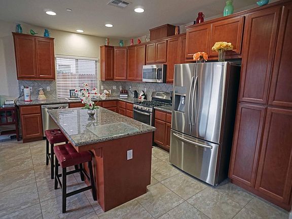 4th image of 3927 E Mary Ave