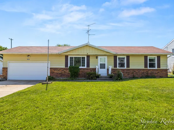 1901 Rowland Ave SE, Kentwood, MI 49546