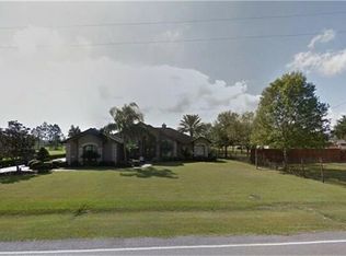 9334 Hughes Ranch Rd, Pearland, TX 77584