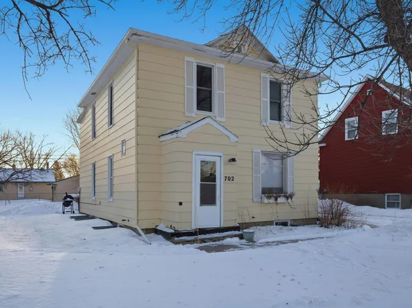702 21st St S, Fargo, ND 58103