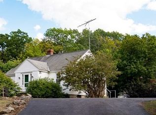 475 County Rd, Ashby, MA 01431