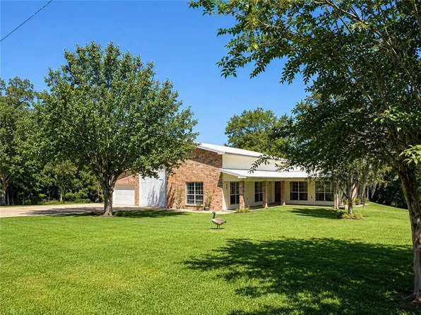 302 Pinckard Dr, Colfax, LA 71417