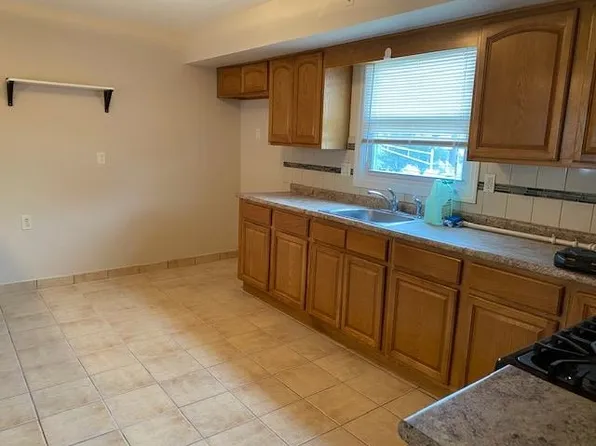 738 Kennedy Boulevard image 14 of 21