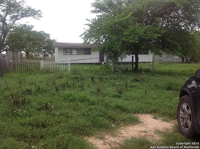 1st image of 181 Gonzales Ln