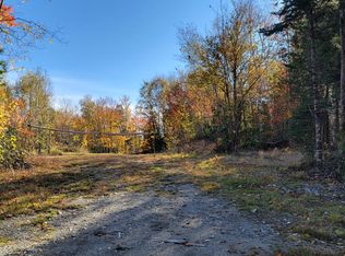 17 E Ridge Rd, Meddybemps, ME 04657