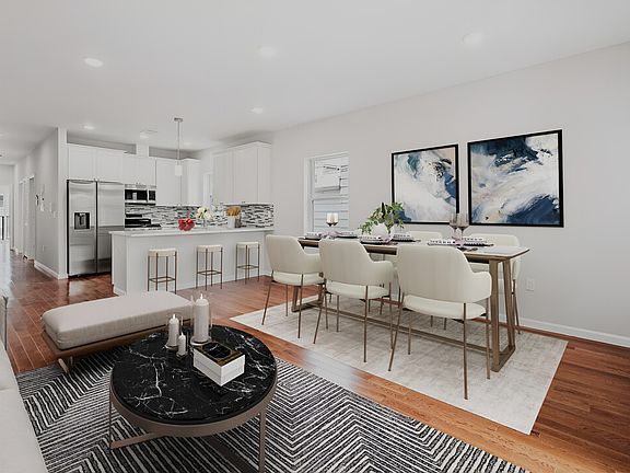 4th image of 76 E 29th St #1