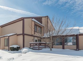 2378 Quail Run Dr, Kalamazoo, MI 49009