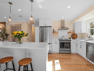 19 Sideview Drive, Oyster Bay, NY, 11771