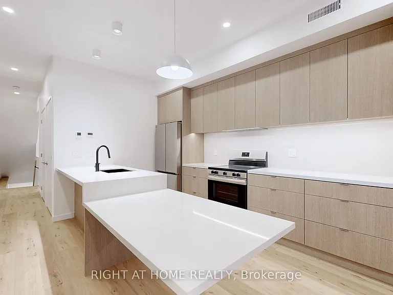 14 Salem Ave #1 — Photo 8